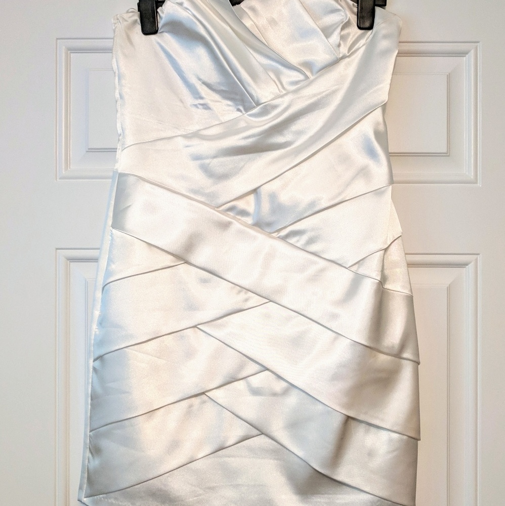 Jessica McClintock white bandage cocktail dress
